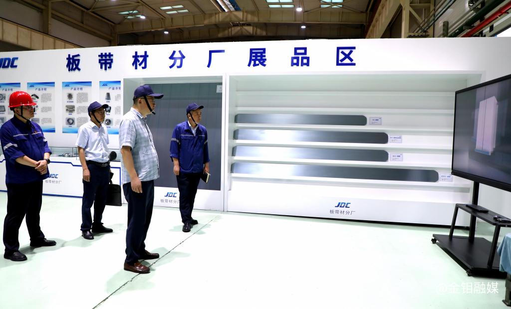20250810-李忠民调研3044永利集团股份金属材料事业部以“纪检护航+创新突围”助推高质量发展2 20250810-李忠民调研3044永利集团股份金属材料事业部以“纪检护航+创新突围”助推高质量发展2.JPG
